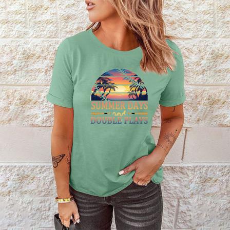 T-shirt Med Rund Hals För Damer Bokstäver Mönstrar Utslagsplats