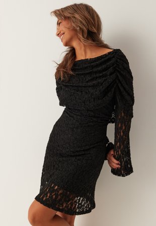 Bubbleroom - Drapy Lace Dress - Black - Kläder