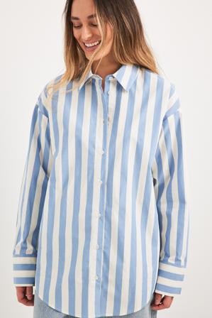 NA-KD Oversized långärmad skjorta i bomull - Skjortor - Stripe - EU 34