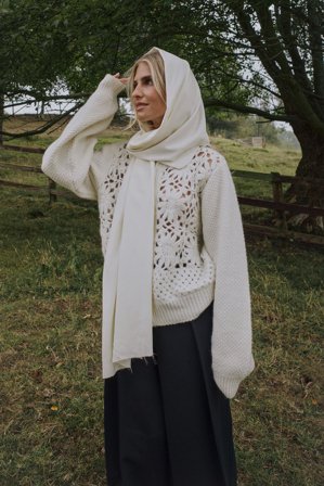 Olivia TPS x NA-KD - Genser med mønsterdetaljer og glidelås - Cardigan - OffHvit - M (EU 38-40)