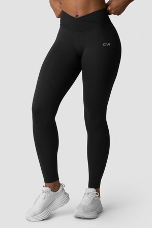 ICANIWILL - Ignite Seamless V-waist Tights Black - Treningstights - Dame - ICIW