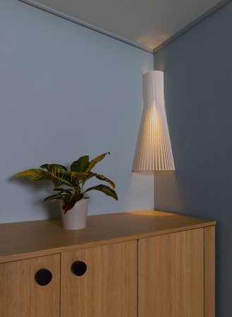 Secto hjørne 4236 vegglampe - hvit
