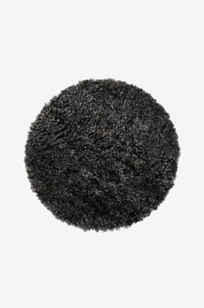 Skinnwille - Sittplätt fårskinn rund Curly - Grå - Sittkuddar & stolsdynor - Från Homeroom