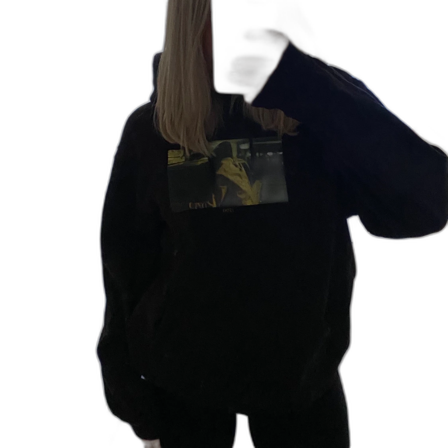 Svart hoodie med coolt tryck