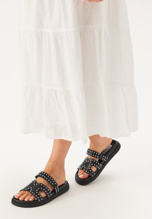 Steve Madden Missile-s Sandal BLACKW/ STUDS 37