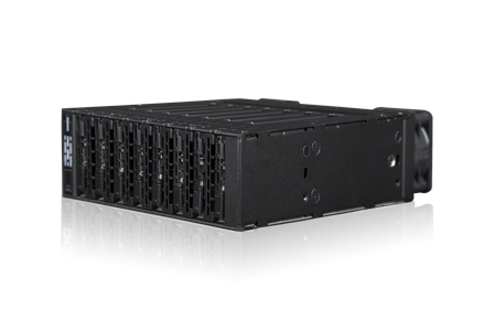 ICY DOCK 8x M.2 NVMe SSD to 8x Oculink (SFF-8612) in 1x 5.25" Bay