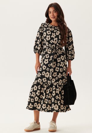 Happy Holly Structure Flounce Midi Dress Klær
