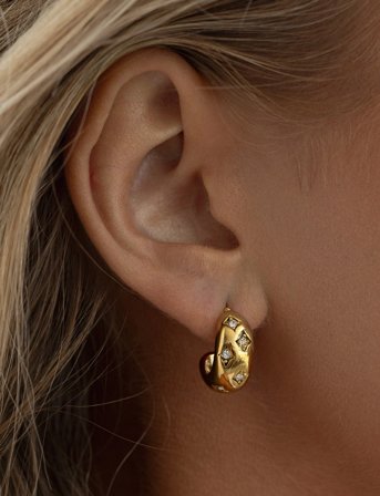 Timi of Sweden Vilma - Crystal Hoop Earrings Stainless Steel - Gold - ONE SIZE