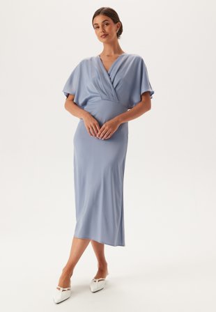 Bubbleroom Occasion - Wrap Satin Midi Dress - Light blue - Kläder Omlottklänning