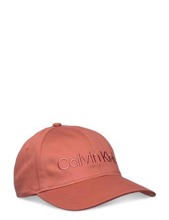 Ck Essential Embroideries Bb Cap Accessories Headwear Caps Rød Calvin Klein