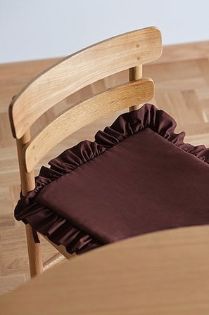 Jotex - Podkładka Pod Siedzenie 38x38 Cm Ciemnobrązowy - WALLACE - Kup Poduszki do siedzenia ina krzesła firmy Jotex