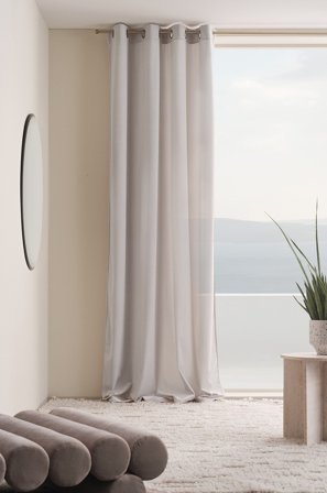 Jotex - Gardin Med Maljer i Fløyel 1-lengde Lys grå - SAVANNAH - Kjøp Maljegardiner hos Jotex