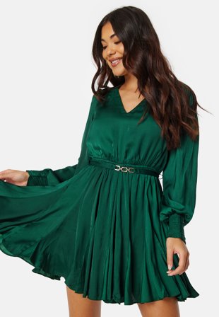 FOREVER NEW Martina Godet Mini Dress Deep Emerald Klær