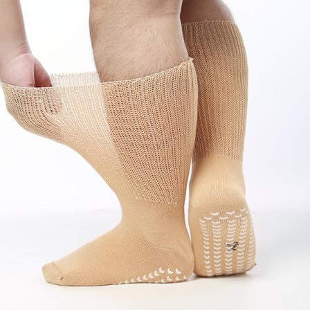 Ekstra brede sokker for hovne føtter, brede bariatriske sokker, ikke-bindende diabetessokker for sykehus med...