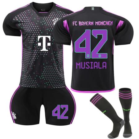 2023-2024 Bayern München Bortebarnefotballdrakt nr. 42 Musiala 12-13 år