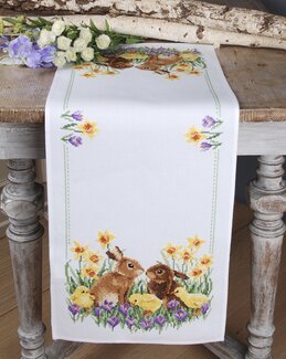 Stickpackung Tischläufer Hasen und Küken