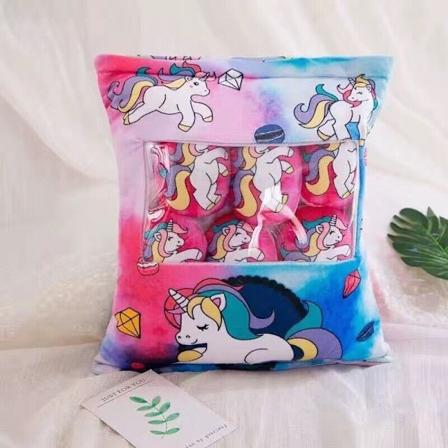 8 kpl Herkullisia plussinen pussi snack tyynyj El in nukkeja Lelut Tyyny Lasten lahjat sateenkaari hevonen rainbow horse 45CM*35CM