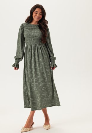 Bubbleroom - Structure Long Sleeve Midi Dress - Green/Dotted - Kläder
