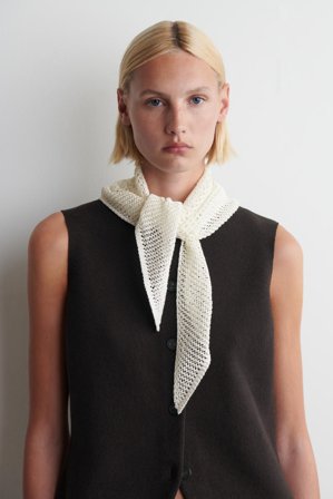 COS Women's Pointelle-Knit Triangle Scarf in White