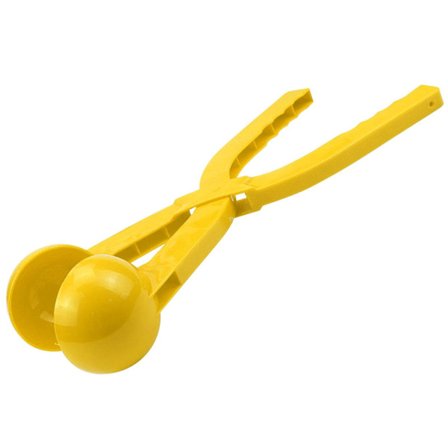 Talvinen lasten lumilelu lumipallopihdit lasten vanhempi-lapsi vuorovaikutukseen