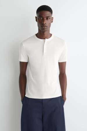 COS Herren Schmales, Geripptes Henley-T-Shirt - Weiss