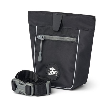 DOG Copenhagen - Go Explore Treat Bag Black - Hundeposer, Godbitveske, Hundegodbiter, Leketøy for utelek på Doggie.no
