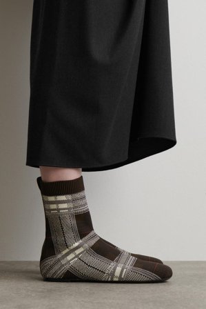 COS Femme Bottines Chaussette En Maille À Carreaux in Rouge