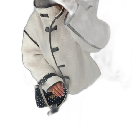 Vit teddyjacka med svarta detaljer