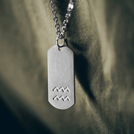 Collana in acciaio color argento con segno zodiacale Acquario per uomini - Collane in acciaio