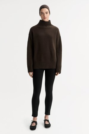 Soft Goat - Boyfriend Turtleneck - XS - Mocha