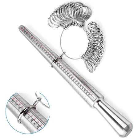 Sormusmitta renkaiden mittojen ja renkaiden kanssa