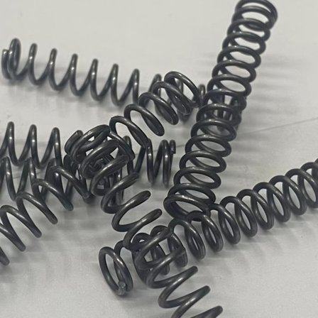 10 st Kraftiga 65MN Kompressionsfjädrar - Industristålkvalitet, 1,0 mm Tråddiameter, 7 mm Ytterdiameter, 40-45 mm Längd