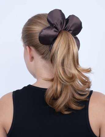 SUI AVA Flower Pillow Scrunchie - Brown - BIG