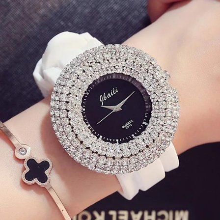 Relogio Feminino Klockor Kvinnor Lyx Rhinestone Armbandsur Dam Casual Klänning Klocka Montre Femme Saat Hodinky