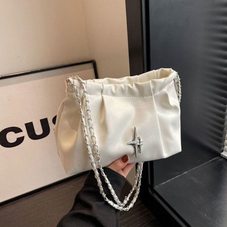 Ketjut Bucket Bag Olkalaukku VALKOINEN