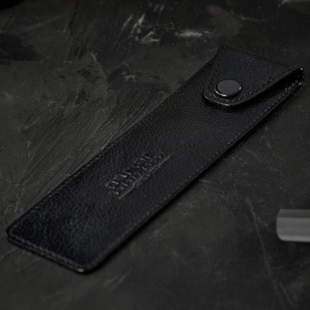 Husă din piele neagră pentru bărbați - Briciuri