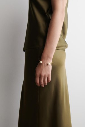 COS Women's Freshwater Pearl Cuff in Gold