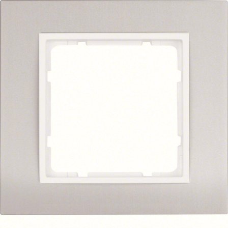 Hager 10113904 Dekkramme vertikal og horisontal montering Hvit, 1 rom, Strømbrytere & vegguttak