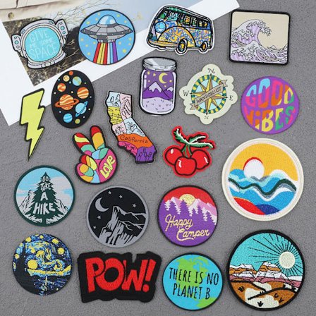 Broderte stofflapp-klistremerker Dekorative broderte klistremerker -