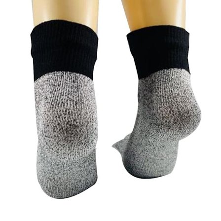 Världens mest minimalistiska fotbeklädnad Free Your Feet Höga tåstrumpor för strand, halkfria