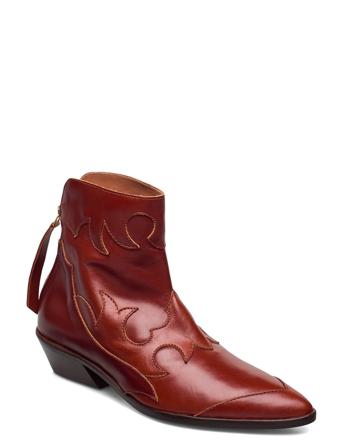 Stb-Miquita L Red Shoe The Bear