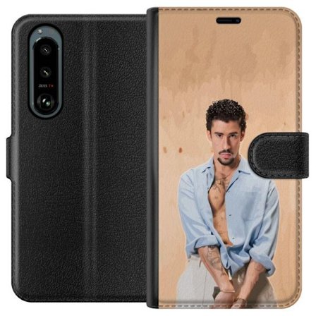 Yhteensopiva Lompakkokotelo Sony Xperia 5 III Bad Bunny Super Bowl-inspiroima grafiikka, jossa NFL-trofe ja San Franciscon silta urheilusuunnittelussa