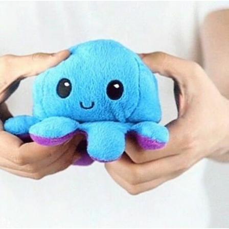 Kaksipuolinen käännettävä pehmo Octopus-täytetty lelu Joululahja uudenvuodenaatoksi