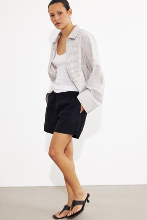 NA-KD - Shorts i bomull med elastisk liv - Sommerklær - Svart - EU 32