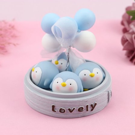 Pieni höyrypingviini pienten esineiden auton sisustus romanttinen ilmapallokoriste kodin koriste pöytäkoriste 10*9.5*9.5cm