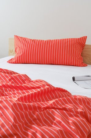 Jotex - Putetrekk 50x90 Cm Økologisk Tomatrød/rosa - SIMA - Kjøp Putevar hos Jotex