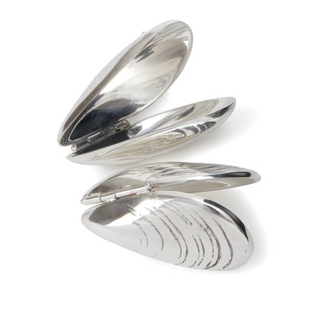 Culinary concepts Hopeoidut simpukka-aterimet