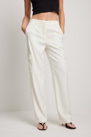 NA-KD Trend Mid Waist Cargo Pocket Pants - Pantalon droit - OffBlanc - EU 36