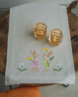 Stickpackung Osterfreunde - Läufer - Vervaco