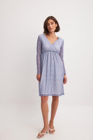 NA-KD Trend Robe portefeuille recyclée en maille - Robe jersey - Bleu,Flower - EU 32